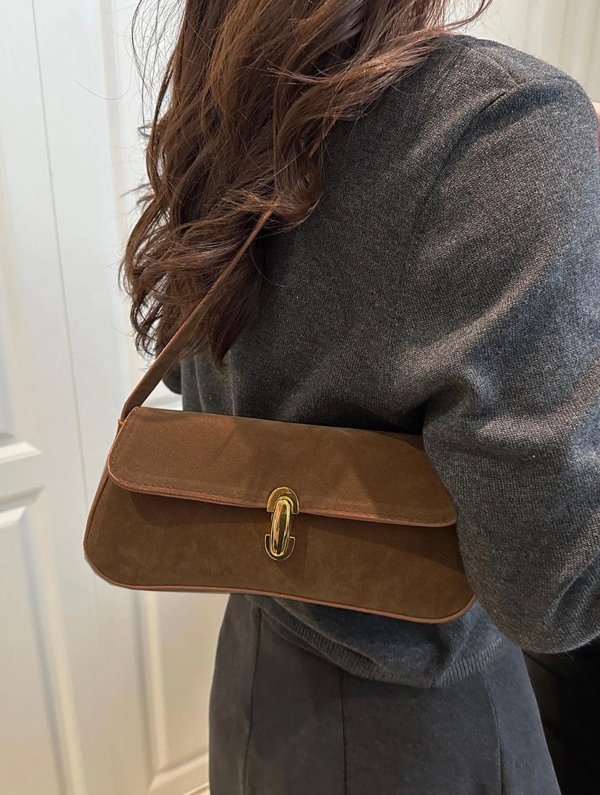 Noir Gold Clasp Bag