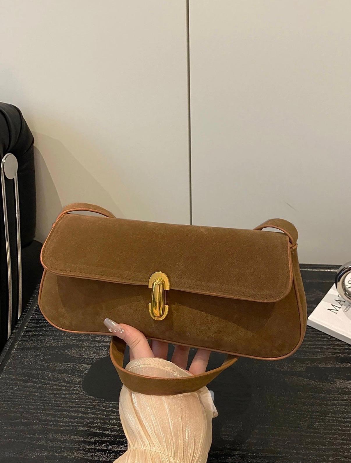 Noir Gold Clasp Bag